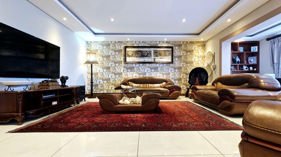 5 Bedroom Property for Sale in Baronetcy Estate Western Cape